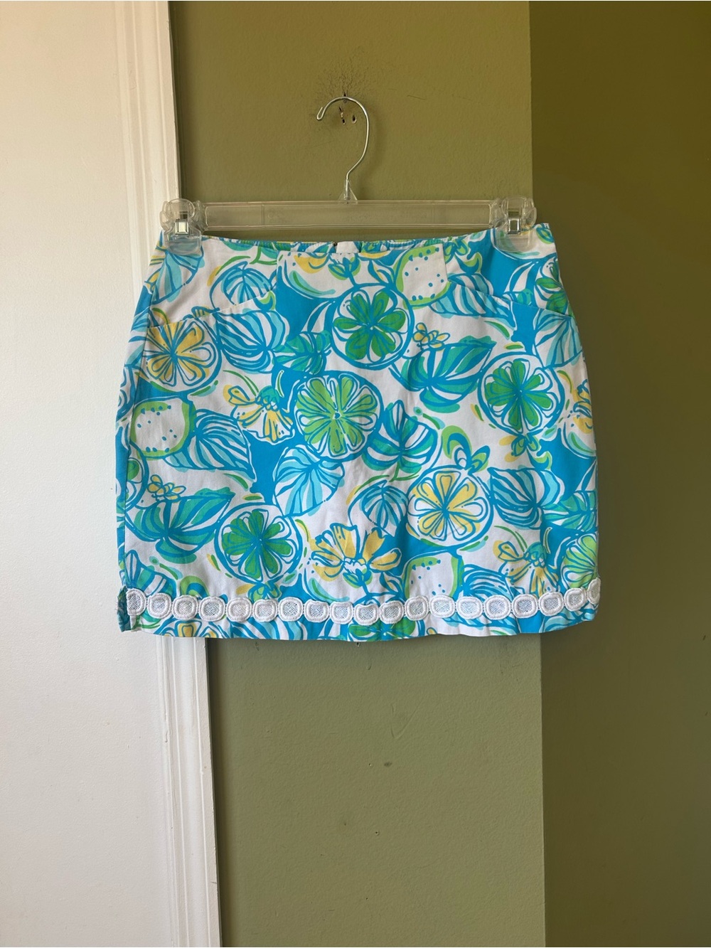 Lilly Pulitzer Aqua, Green & White Floral Mini Skort Sz 2